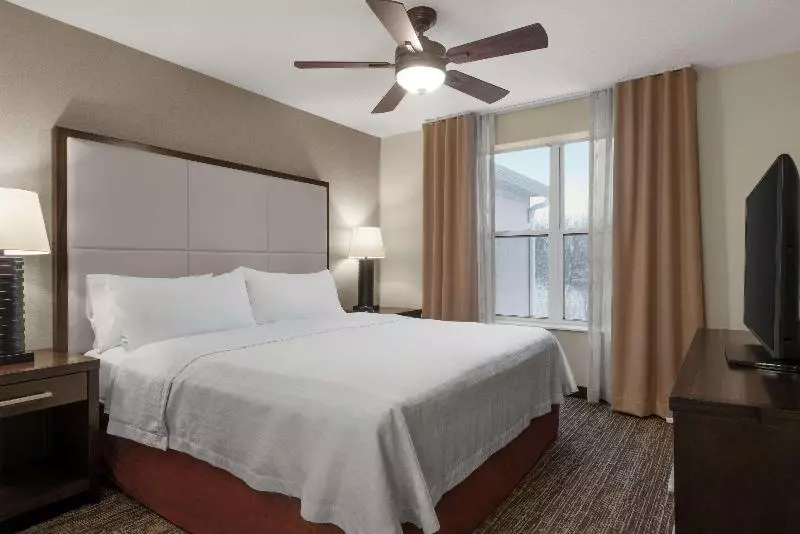 キングサイズベッドのスイートルーム, Homewood Suites Rochester Henrietta