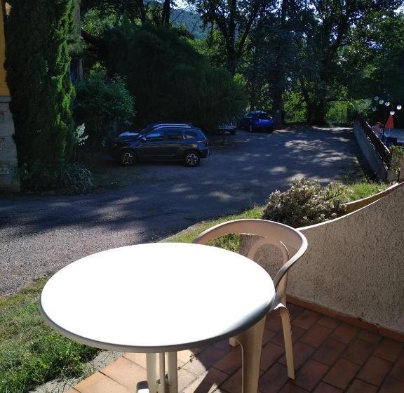 غرفة عائلية, Hôtel Le Mas Fleuri