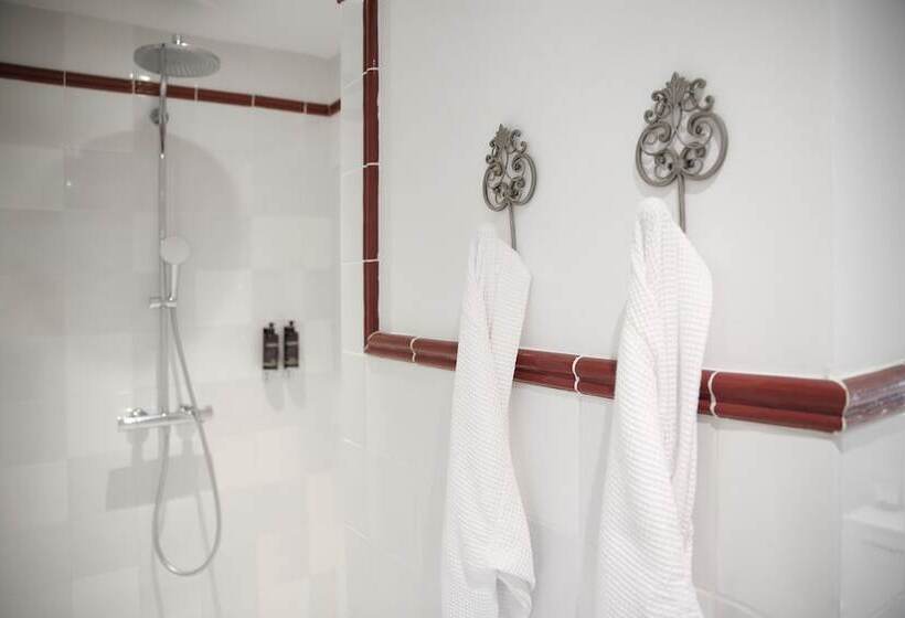 חדר סטנדרט, La Chartreuse Du Bignac   Teritoria