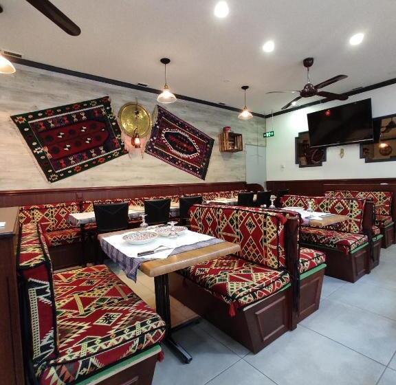 اتاق استاندارد, Le Bon Moine