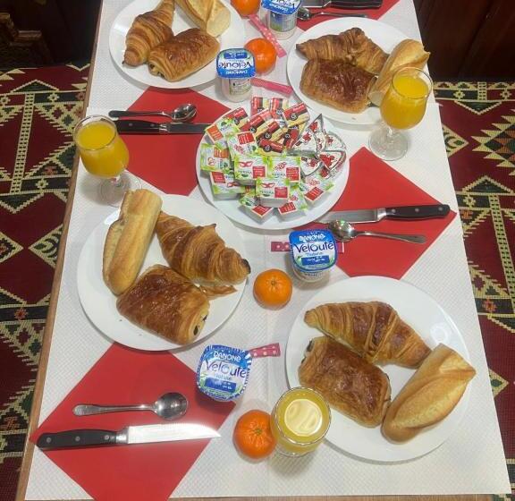 اتاق خانوادگی, Le Bon Moine