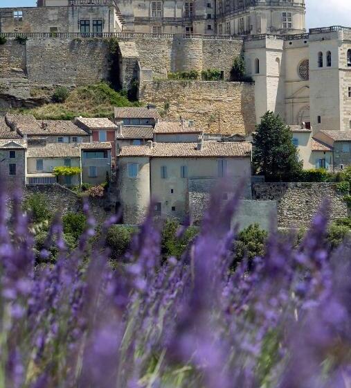 غرفة أساسية, Le Clair De La Plume   Teritoria