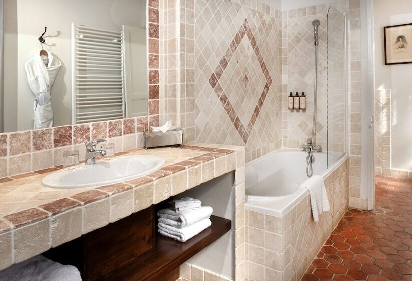 جناح, Le Clair De La Plume   Teritoria