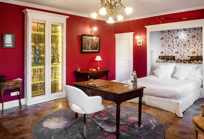 جناح جونيور, Le Clair De La Plume   Teritoria