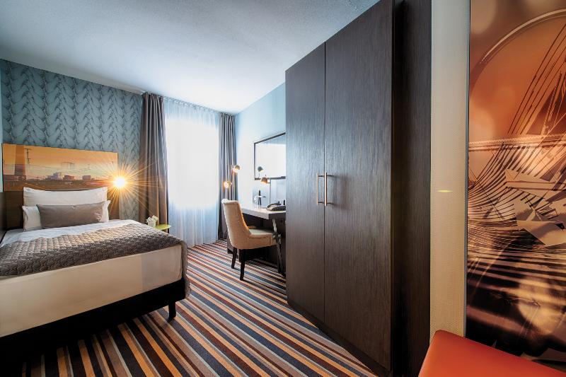 جناح, Le Clair De La Plume   Teritoria