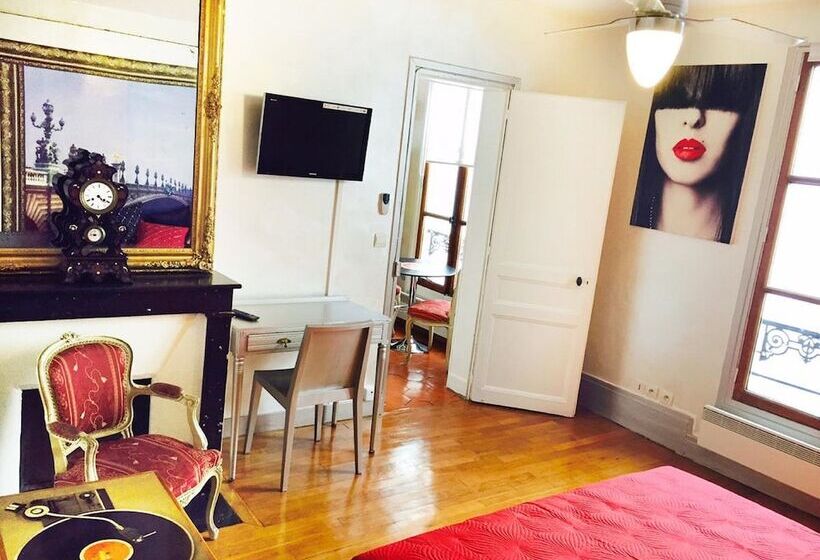 Студия Стандарт, Le Pavillon