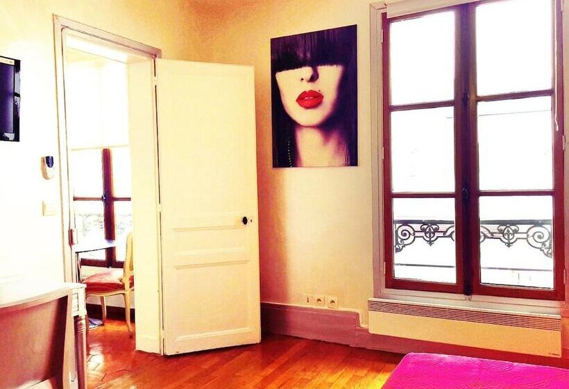 Студия Стандарт, Le Pavillon