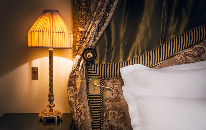 اتاق کلاسیک, Maison Athenee