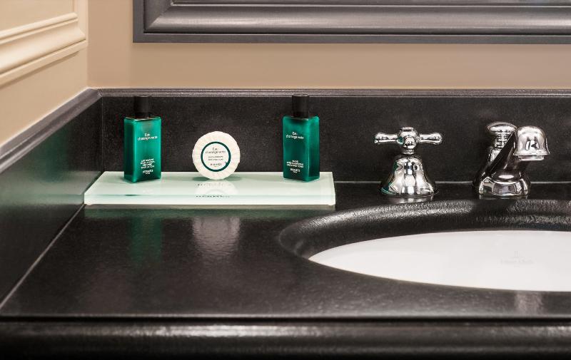 اتاق کلاسیک, Maison Athenee