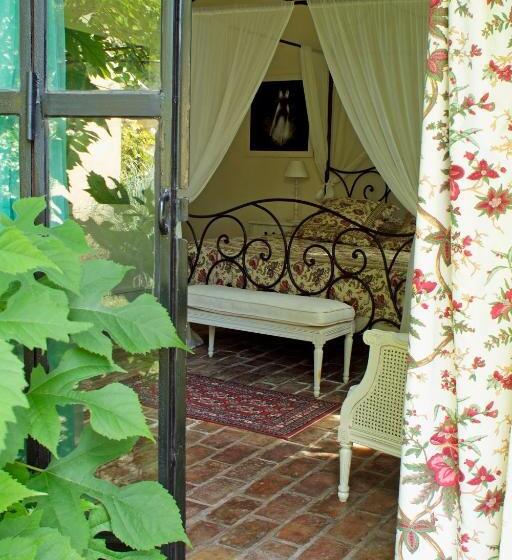 غرفة بريميوم, Mas De La Chapelle