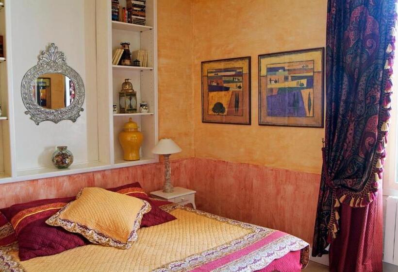 غرفة بريميوم, Mas De La Chapelle