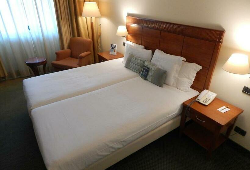 身障者適用スタンダードルーム, Mercure Leonardo Da Vinci Rome Airport