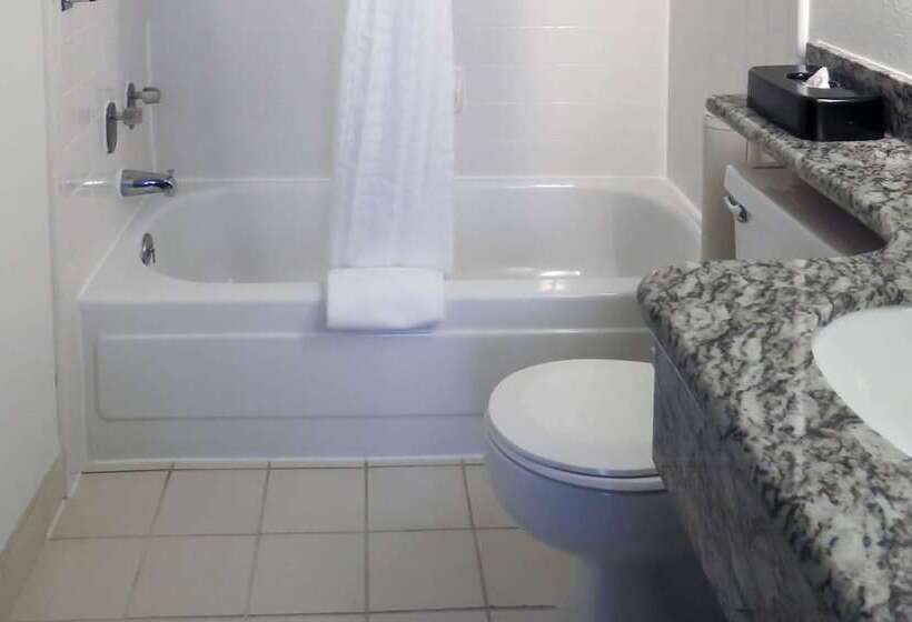 套房, Quality Inn & Suites Everett