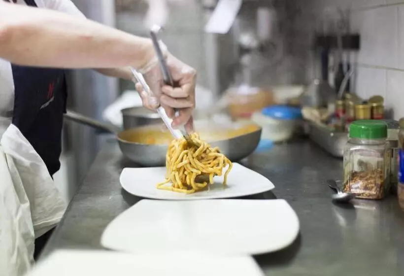 اتاق استاندارد, Ristorante Umbria