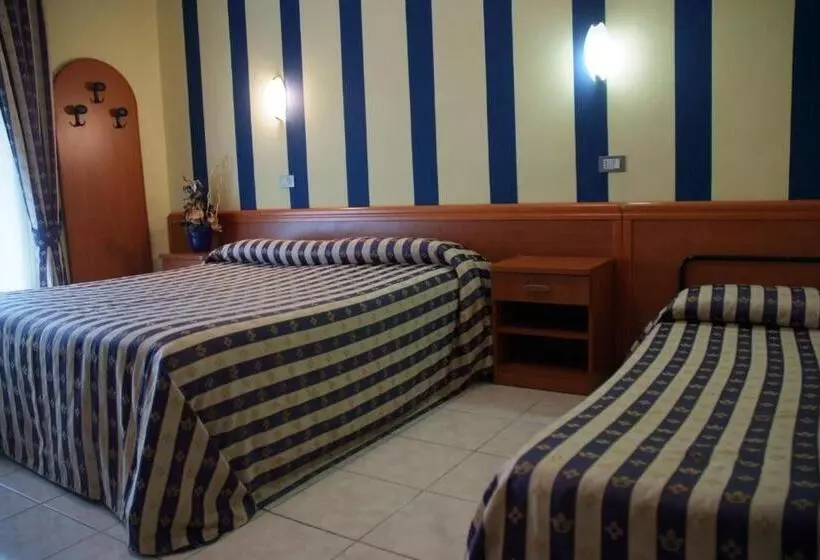 اتاق استاندارد سه نفره, Ristorante Umbria