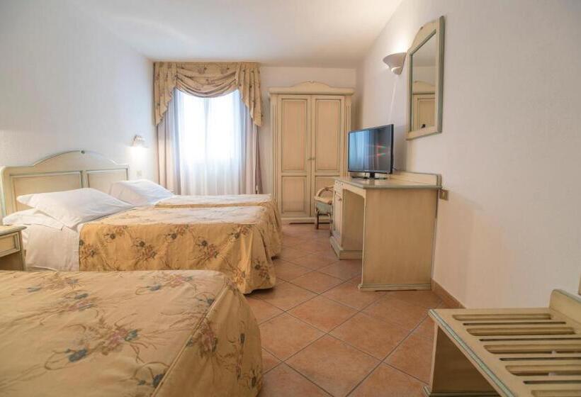 غرفة قياسية ثلاثية, Terranova