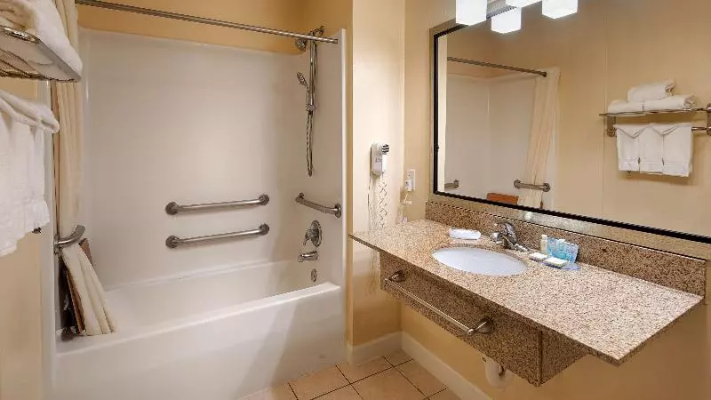 اتاق راحتی, Brit Hôtel Confort Cléria Lorient Centre