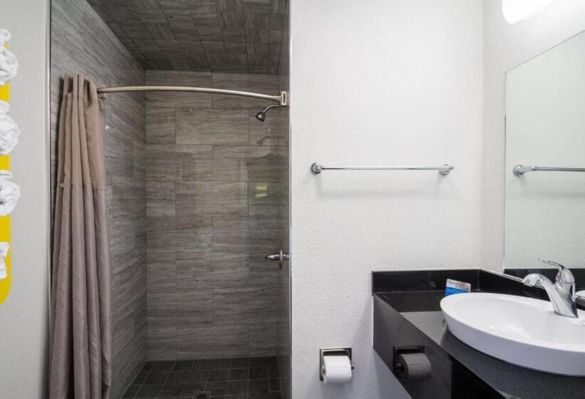 带大床的标准间, Fisherman S Cove Inn