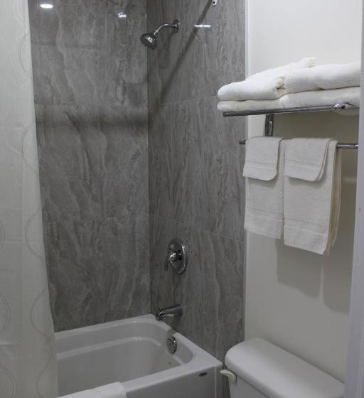 غرفه قياسيه سريرين مزدوجين, Sauble Beach Lodge