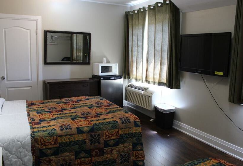 带2个双人床的标准工作室, Sauble Beach Lodge