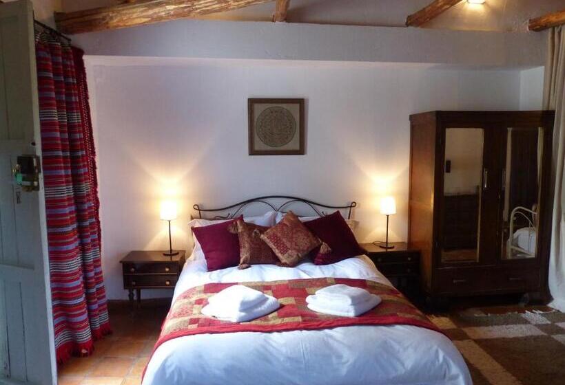 إستوديو قياسى مطلّ علي الحديقة, Casita De La Vaca