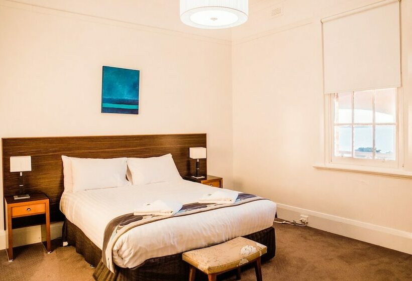 בית, 4 חדרי שינה, Low Head Pilot Station