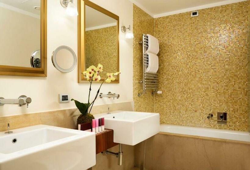 سوییت, Enterprise Hotel Design & Boutique