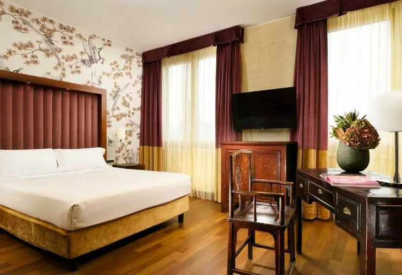 سوییت جونیور, Enterprise Hotel Design & Boutique