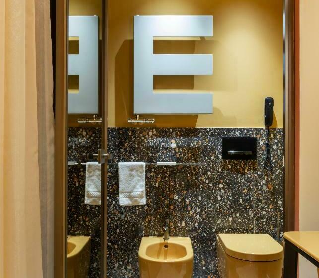 سوئیت با وان آب گرم, Enterprise Hotel Design & Boutique