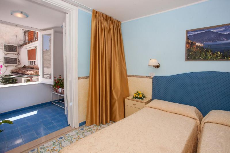 Номер Стандарт Трехместный, Amalfi