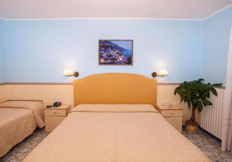 Номер Стандарт Трехместный, Amalfi