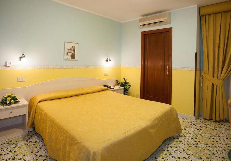 Номер Стандарт, Amalfi