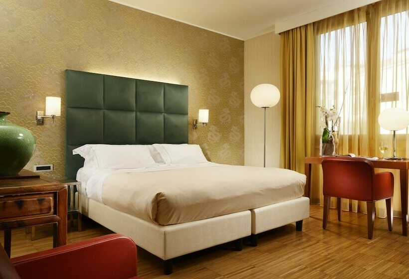 اتاق اجرایی, Enterprise Hotel Design & Boutique