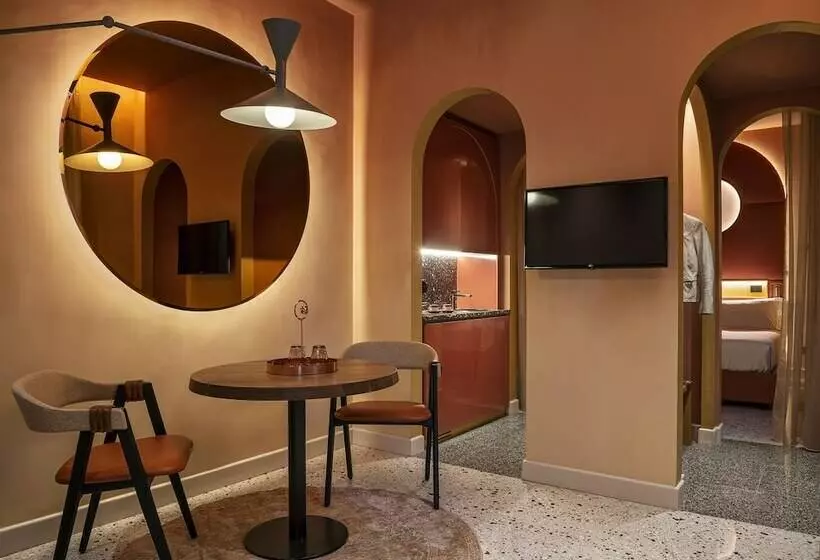 سوییت, Enterprise Hotel Design & Boutique