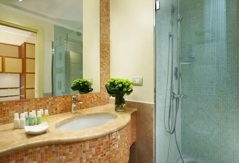 اتاق اجرایی, Enterprise Hotel Design & Boutique