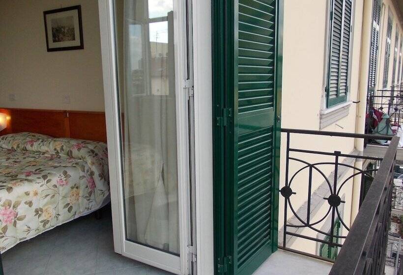 Camera Standard, Garden Napoli