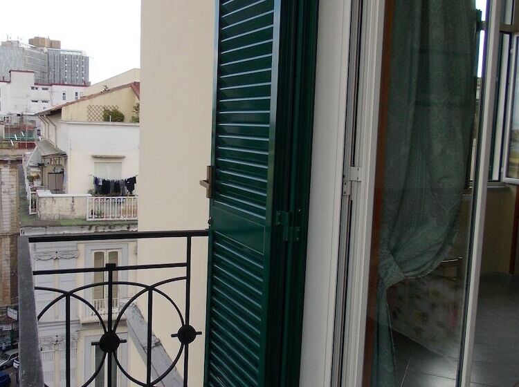 Camera Tripla Standard, Garden Napoli