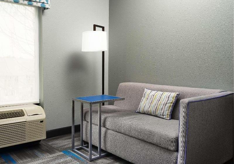 غرفة قياسية سرير كينج, Hampton Inn Covington