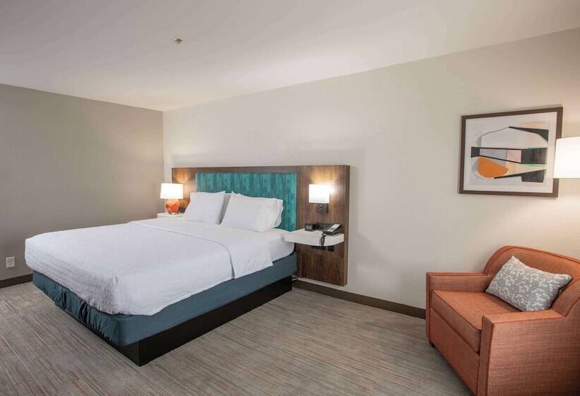 Стандартный Номер Кровать Кинг, Hampton Inn Dry Ridge