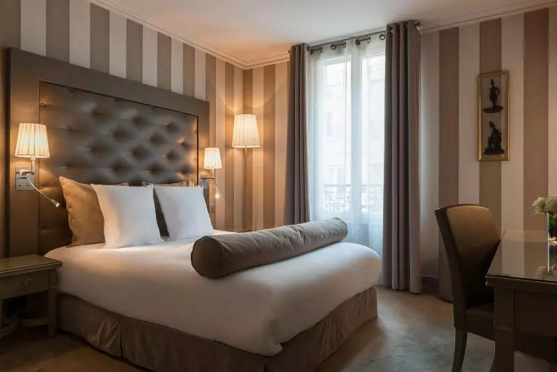 سوئیت با تخت بزرگ, Hampton Inn Fayetteville