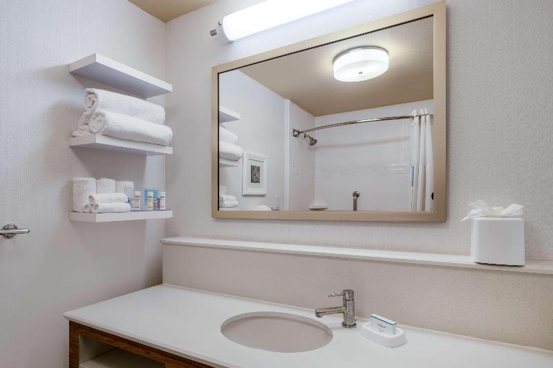 غرفة قياسية سرير كينج, Hampton Inn By Hilton Irvine East   Lake Forest