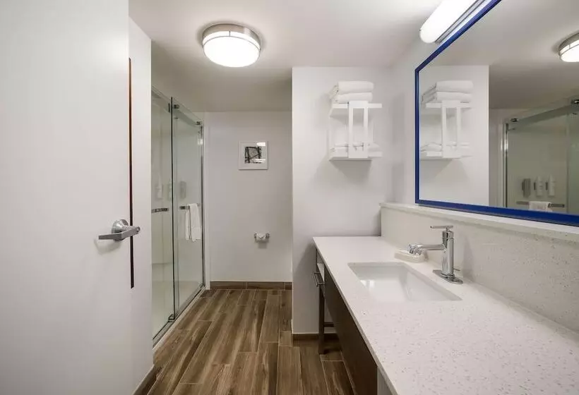 身障者適用スタンダードルーム, Hampton Inn Mchenry