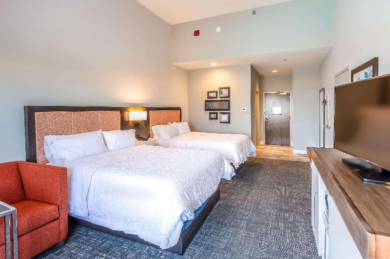 חדר סטנדרט נוף לבריכה, Hampton Inn Pensacola Beach