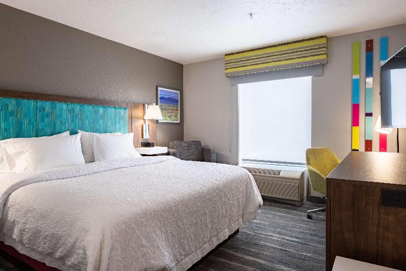 غرفة قياسية سرير كينج, Hampton Inn Richfield
