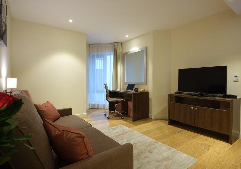 带大床的套房, Hampton Inn & Suites Dallasdfw Airport Northgrapevine