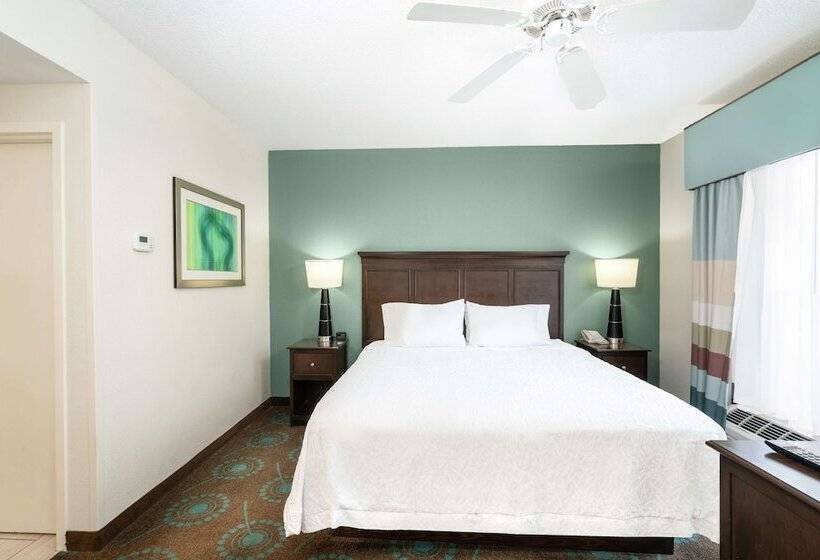 Люкс Кровать Кинг, Hampton Inn & Suites Mooresville/lake Norman