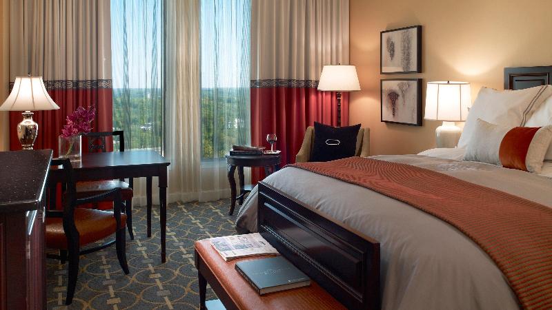Номер Deluxe, Intercontinental Buckhead Atlanta, An Ihg