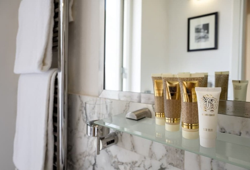 جناح جونيور, Mondial Resort & Spa