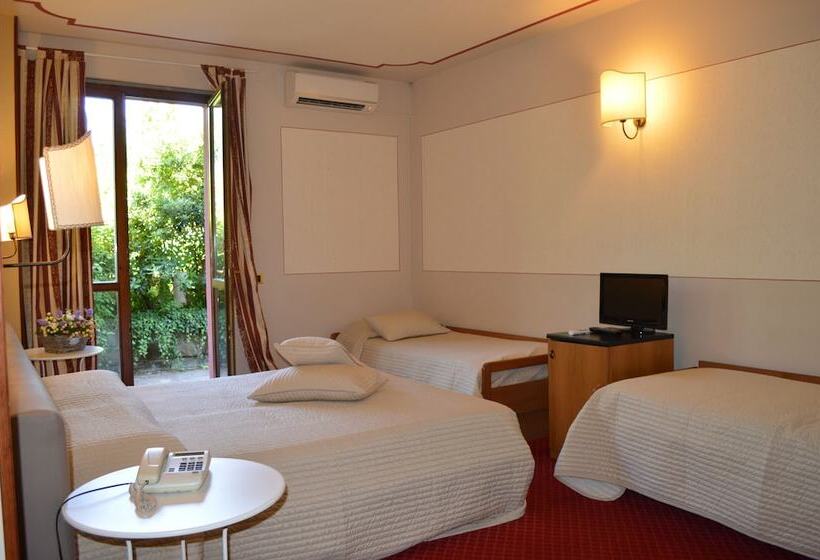 패밀리 룸, Monti