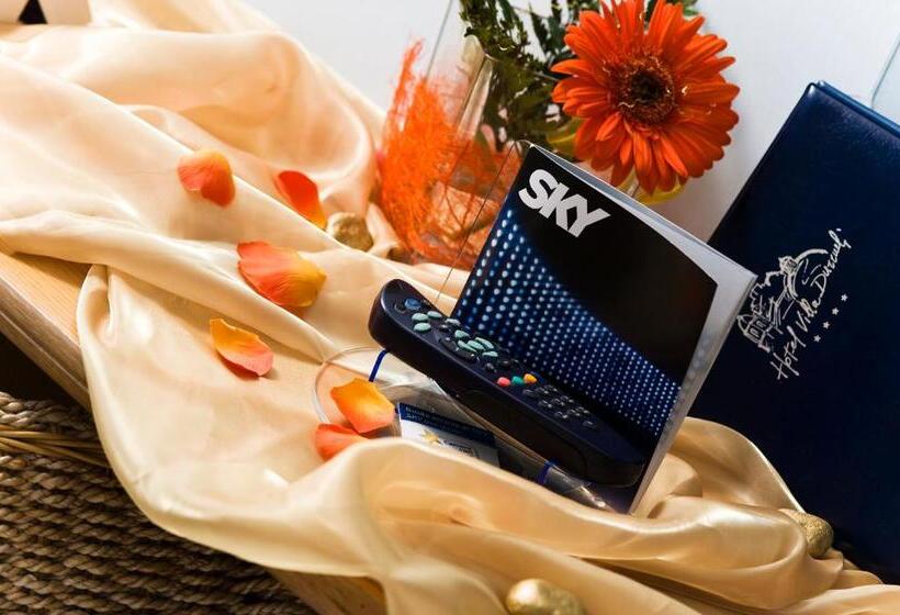 غرفة سوبيريور مطلّة علي البحر, Villa Durrueli Resort & Spa